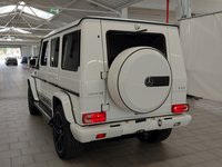 Pogled od pozadi levo