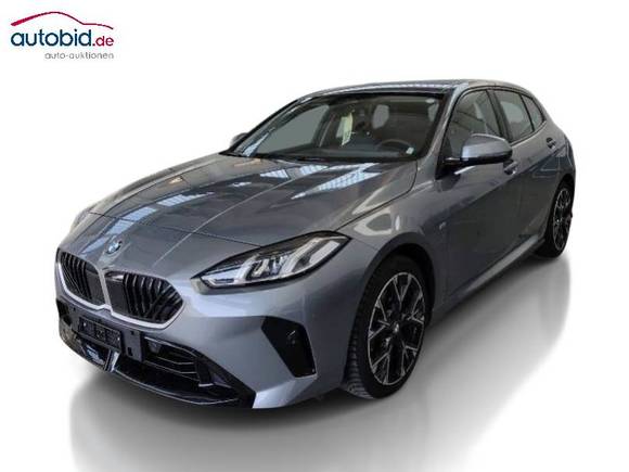 Pogled od napred levo