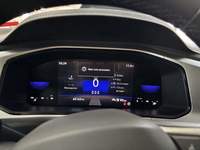 Pogled na kombinirani instrument