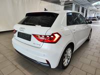 Aanzicht achter rechts