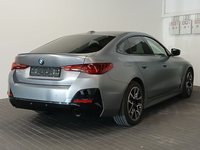 Aanzicht achter rechts