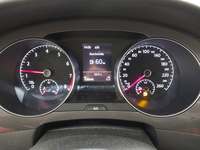 Pohled na přístrojovou desku