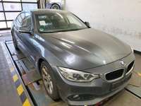 Pogled desno spredaj