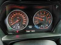 Pogled na kombinirani instrument