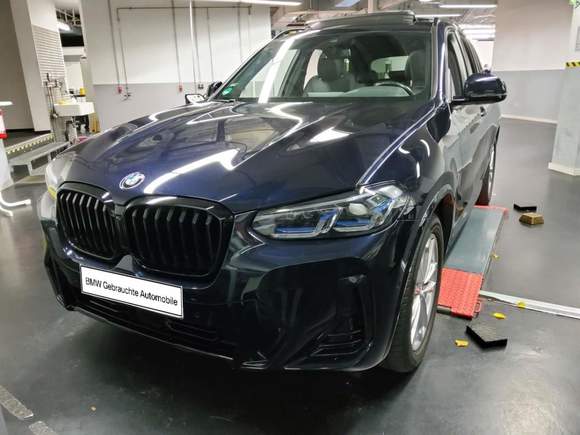 Pogled sprijeda lijevo