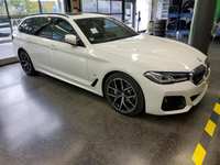 Pogled desno spredaj