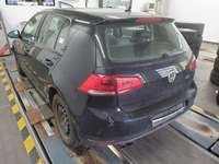 Pogled straga lijevo