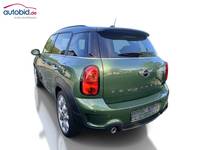 Vista traseira esquerda