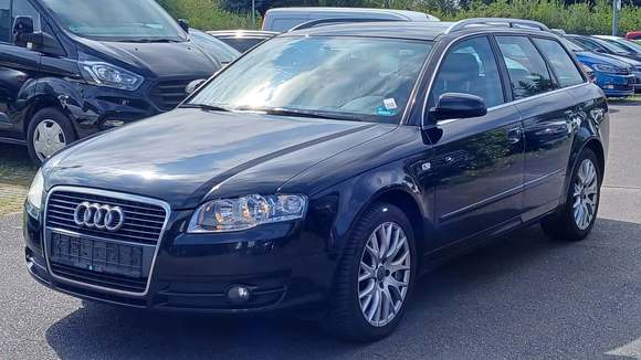 Pogled od napred levo