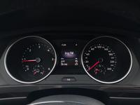 Pohled na přístrojovou desku