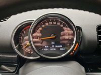 Pohled na přístrojovou desku