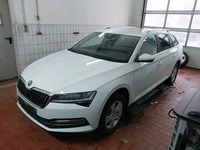 Skoda Skoda Superb Combi Style 2.0 TDI 110kW 7-Gang Automatikgetriebe 4 Türen UVP: 51.771 €