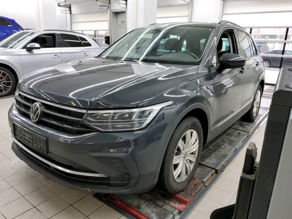 Náhled zpředu zleva