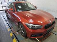 Pogled sprijeda desno