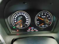 Pogled na kombinirani instrument