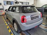 Pogled straga lijevo