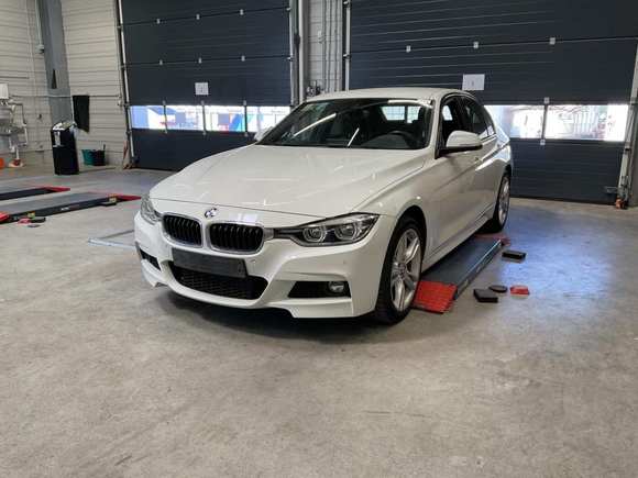 Náhled zpředu zleva