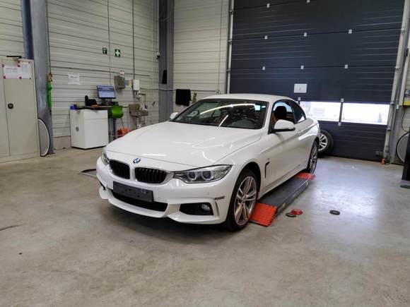 Náhled zpředu zleva