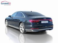 Vaade tagant vasakult