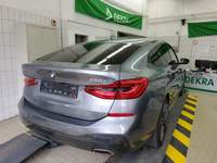 Aanzicht achter rechts