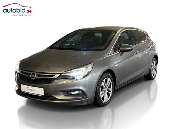 Pogled sprijeda lijevo