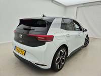 Widok z tyłu po stronie prawej