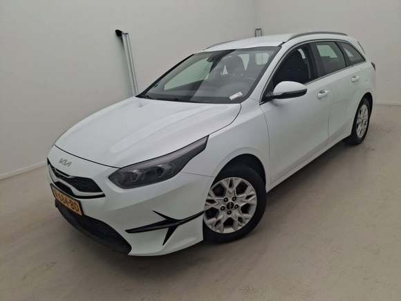 Pogled od napred levo