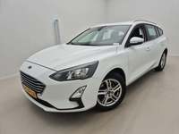 Pogled od napred levo