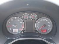 Pohled na přístrojovou desku