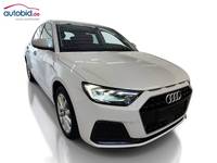 Pogled sprijeda desno