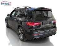 Vaade tagant vasakult