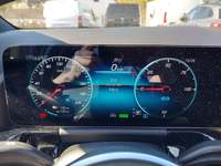 Pohled na přístrojovou desku