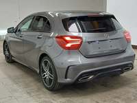 Aanzicht achter links