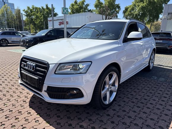 Pogled sprijeda lijevo