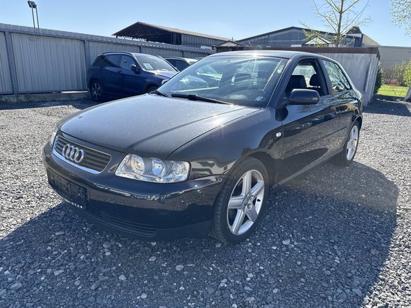 Pogled sprijeda lijevo