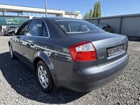 Pogled straga lijevo