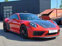 Pogled sprijeda desno