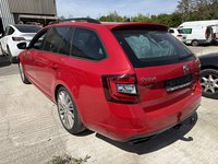 Pogled levo zadaj
