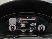 Pohled na přístrojovou desku