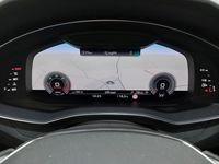 Pohled na přístrojovou desku