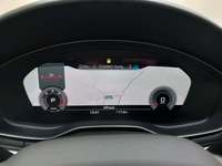 Pohled na přístrojovou desku