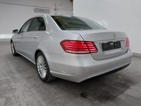 Aanzicht achter links