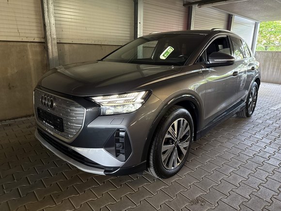 Pogled od napred levo