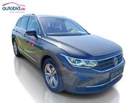 Pogled desno spredaj