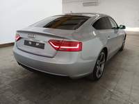 Aanzicht achter rechts