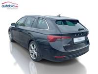 Pogled od pozadi levo