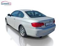 Pogled od pozadi levo