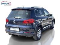 Pogled od pozadi desno