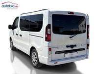 Pogled od pozadi levo