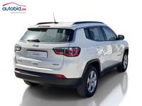 Pogled od pozadi desno